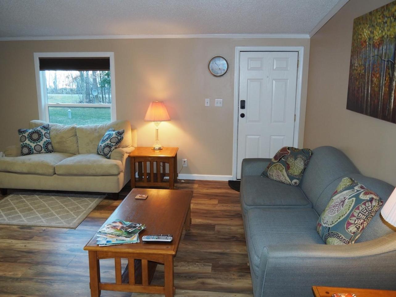 The Green Lake Getaway - Shared Lake Access! Interlochen Exterior photo